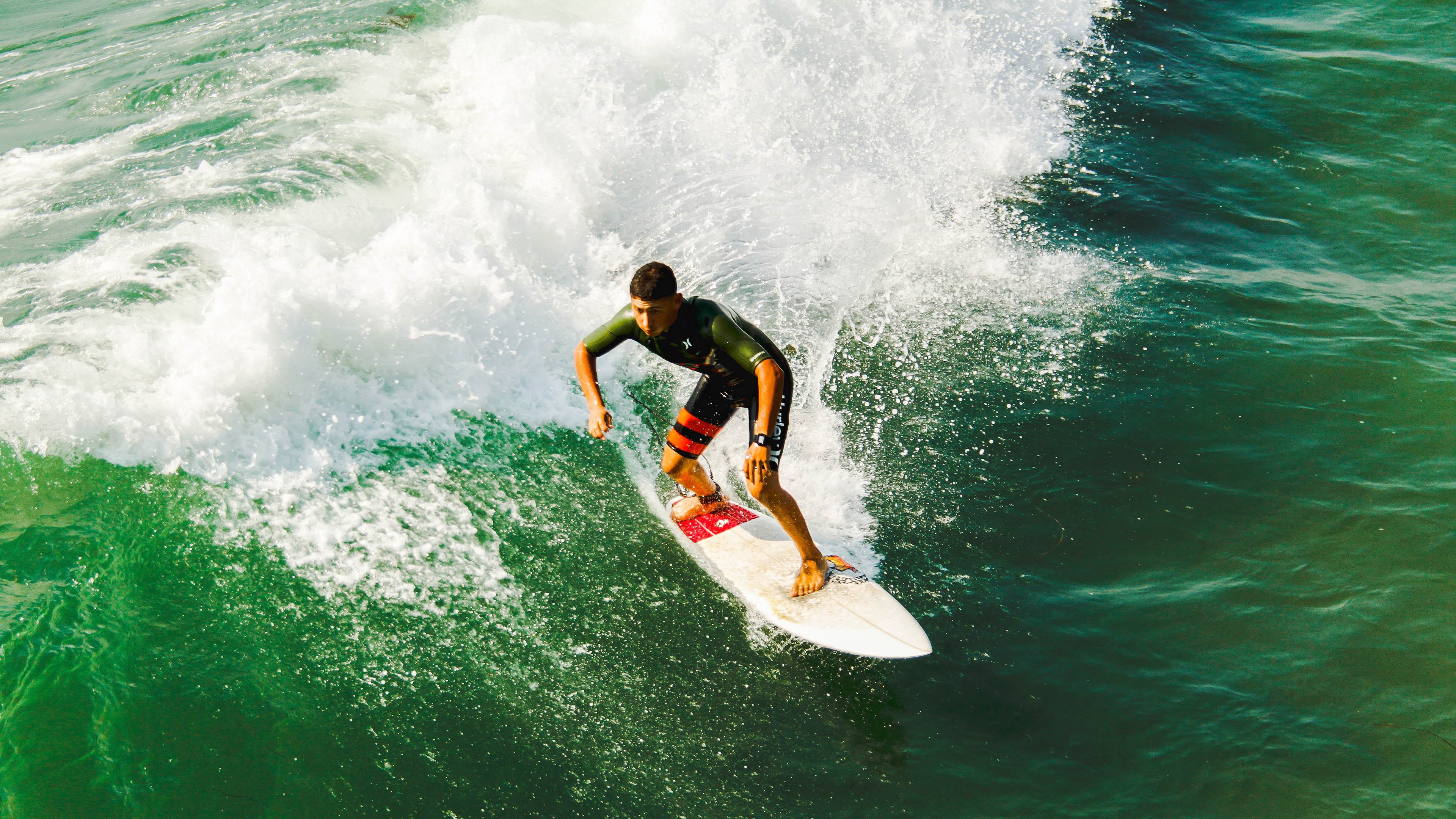热火速胜活塞，东契奇冠军级表现，新王当立与铁血传承的交响
